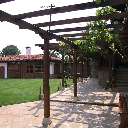 The House With The Vine Πανσιόν Zheravna