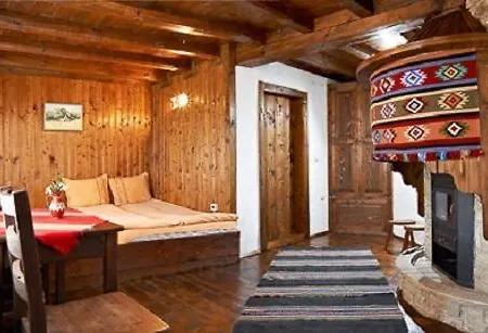 The House With The Vine Zheravna